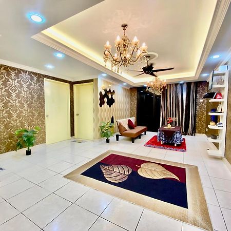Putravilla Condominium Lovely & Spacious With Public Pool Kampong Kerdas Екстер'єр фото